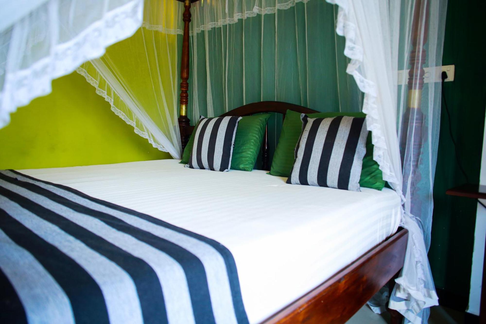 Isindu Sky Lodge Mirissa Εξωτερικό φωτογραφία